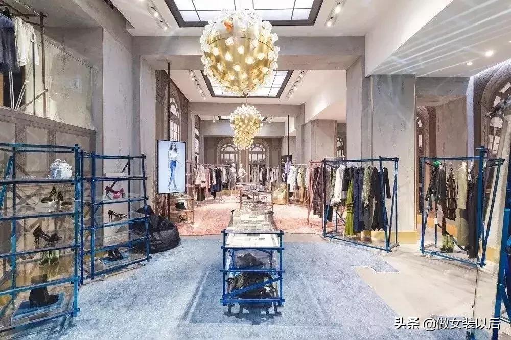 她在衰落时被温州大佬收购，如今竟逆袭成女装品牌前列？牛逼