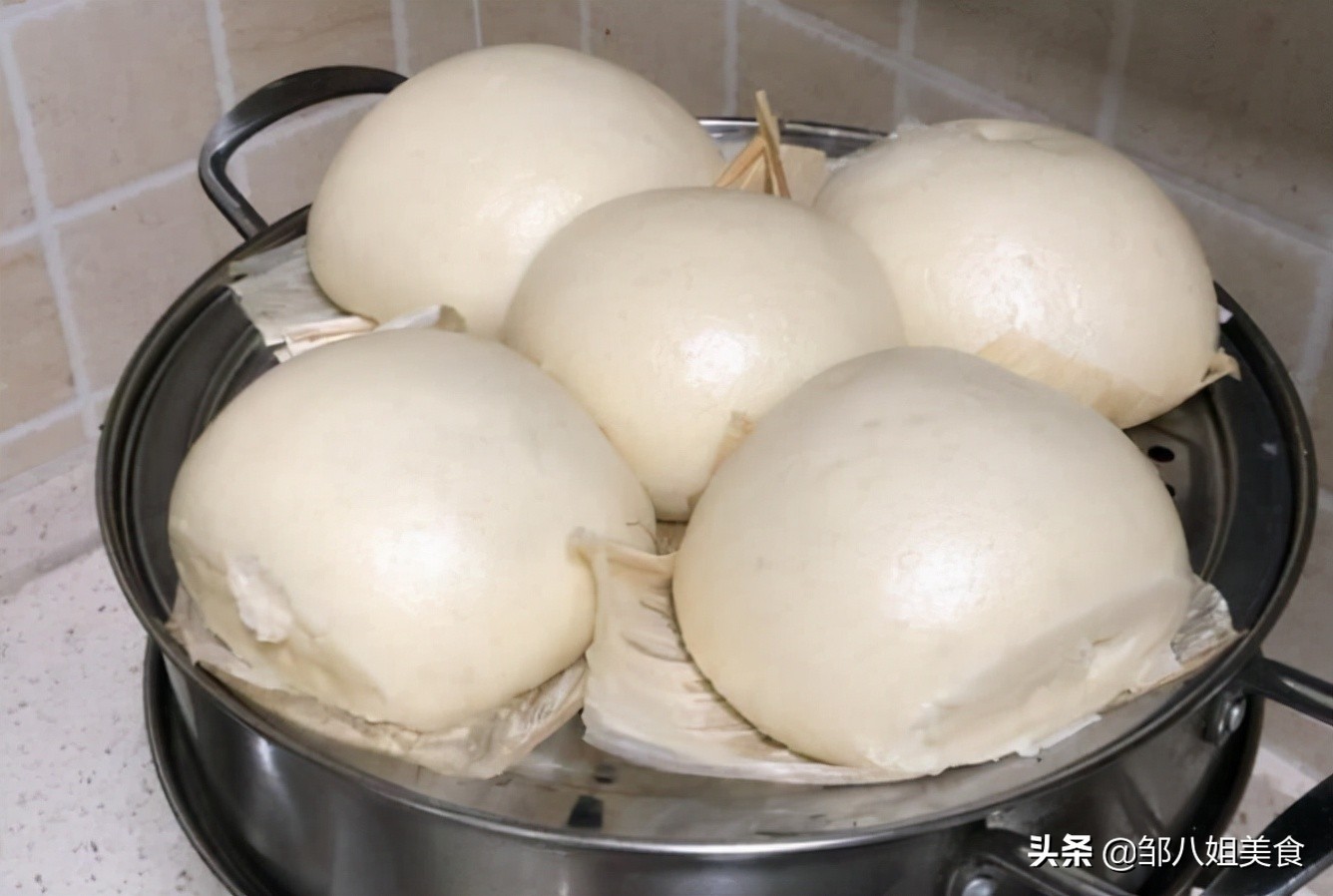 蒸馒头出现塌皮怎么解决,老面馒头怎么蒸不回缩不塌陷