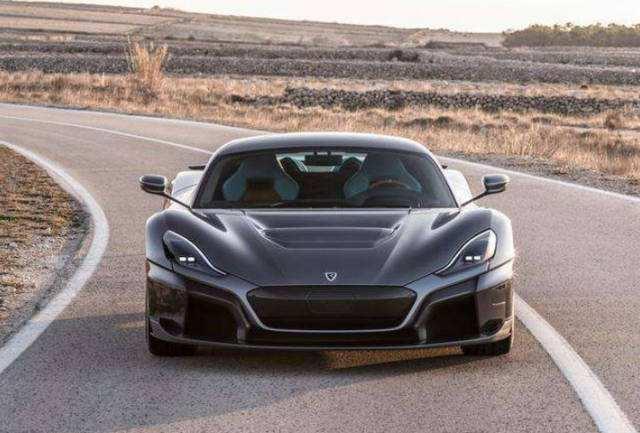 车半路没电了怎么启动,开车在路上突然没电了怎么办