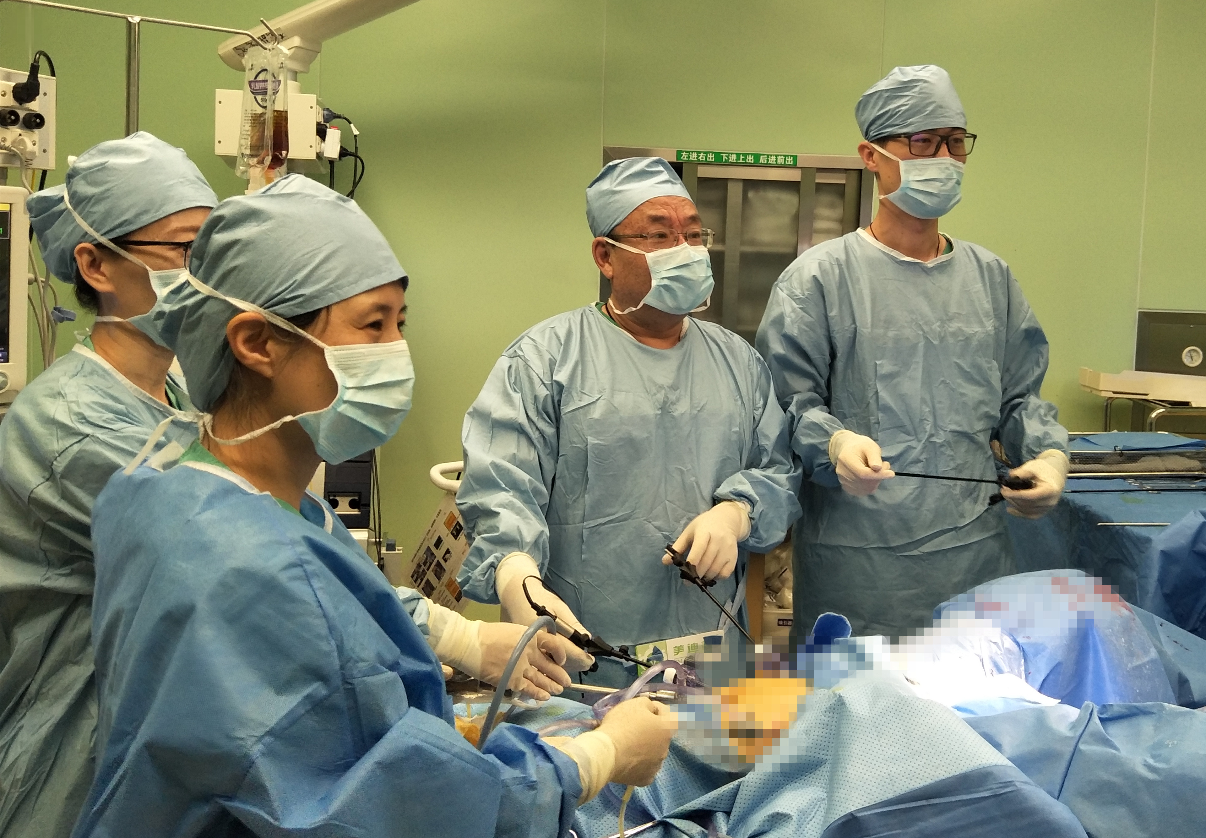 哈医大二院妇产科成功治愈两例新型罕见阴道斜隔综合征患者