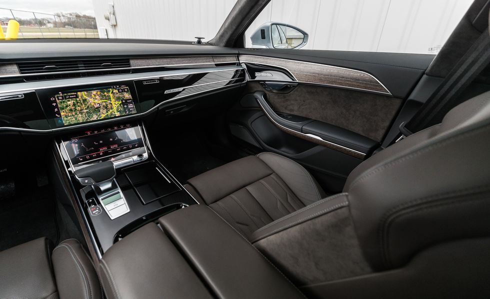 2019款奥迪a855tfsi豪华版二手车,试驾奥迪a82020款