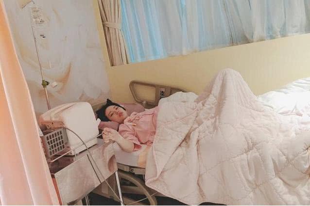 41岁女星怀孕难产,35岁女明星剖4胎