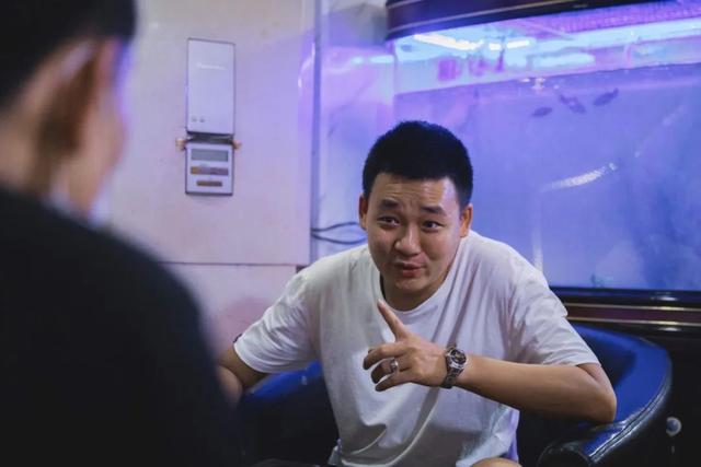 中国第一个硅胶娃娃体验馆，开在工厂区