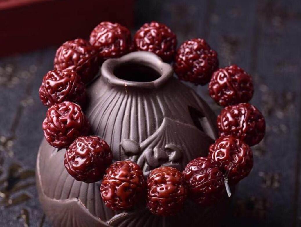 从吃到盘，从盘到玩，“盘持”手串——寻一种特殊的精神境界