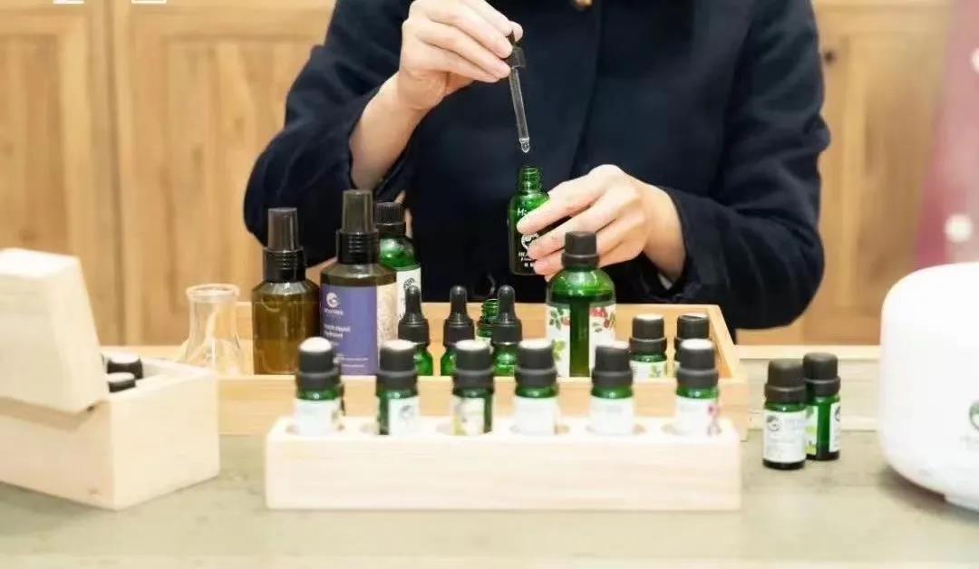 “天然VE之王”小麦胚芽油，*击狙**干燥熟龄肌