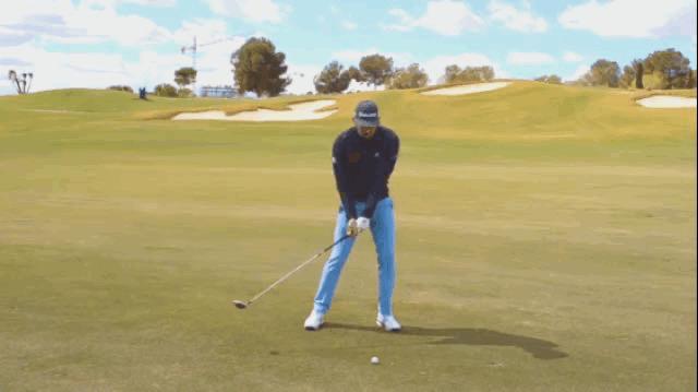 球道木开球视频,球道木击球瞬间