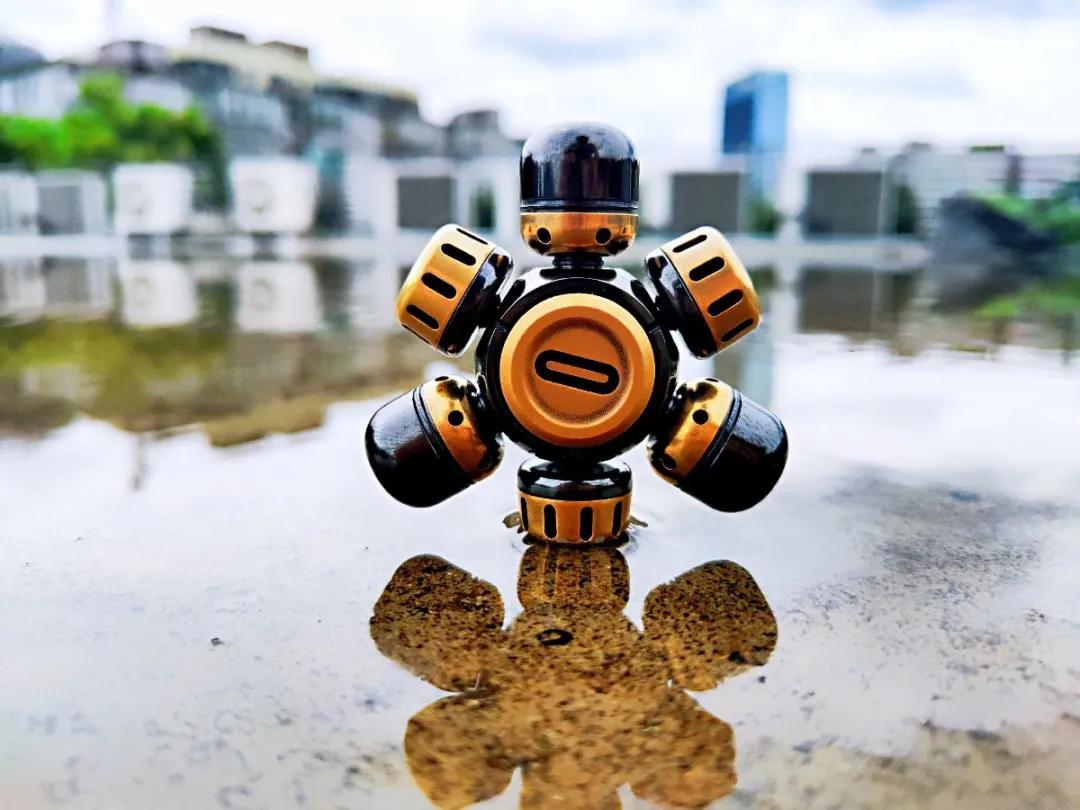 哪种指尖陀螺炫酷和耐玩,时空熔炉指尖陀螺多少钱