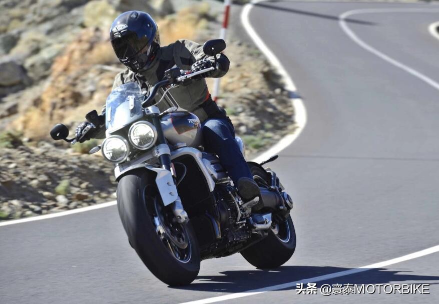 最新款凯旋火箭3r,凯旋火箭2018款