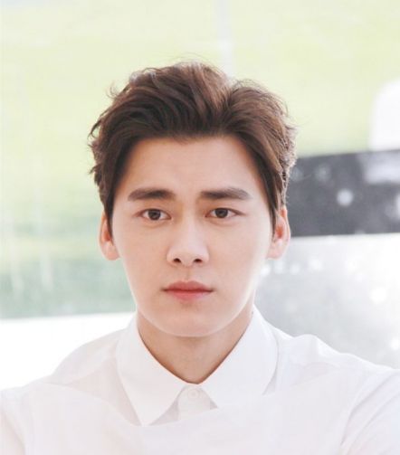 脸型胖胖的男生剪什么发型,上宽下窄的脸型的发型男生