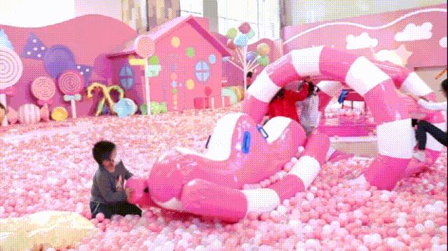 十大热门亲子乐园深圳,斥资两亿的游乐园