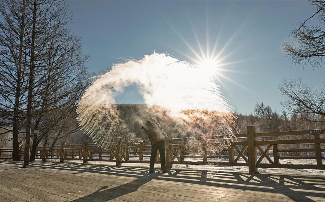 阿尔山有一条“翡翠河”