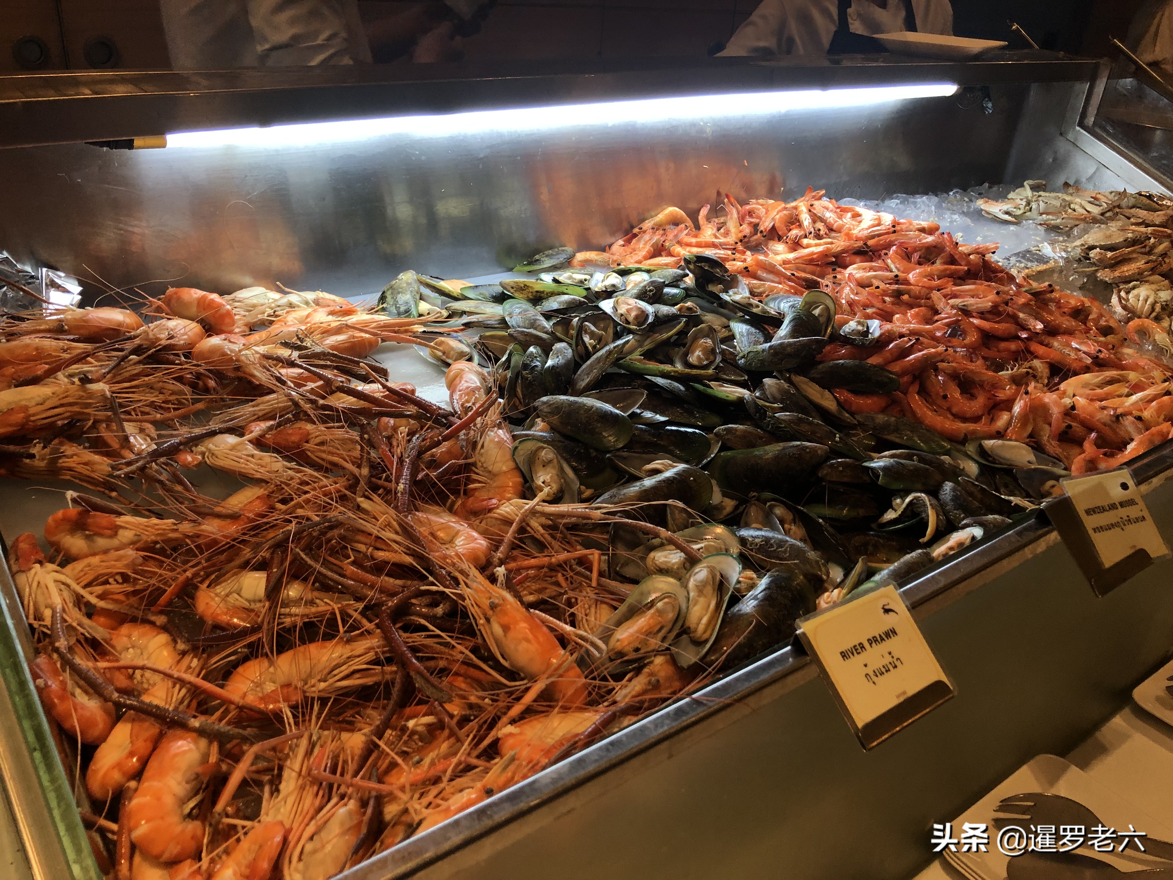 曼谷彩虹云霄酒店附近美食,曼谷彩虹云霄酒店自助餐哪层好点