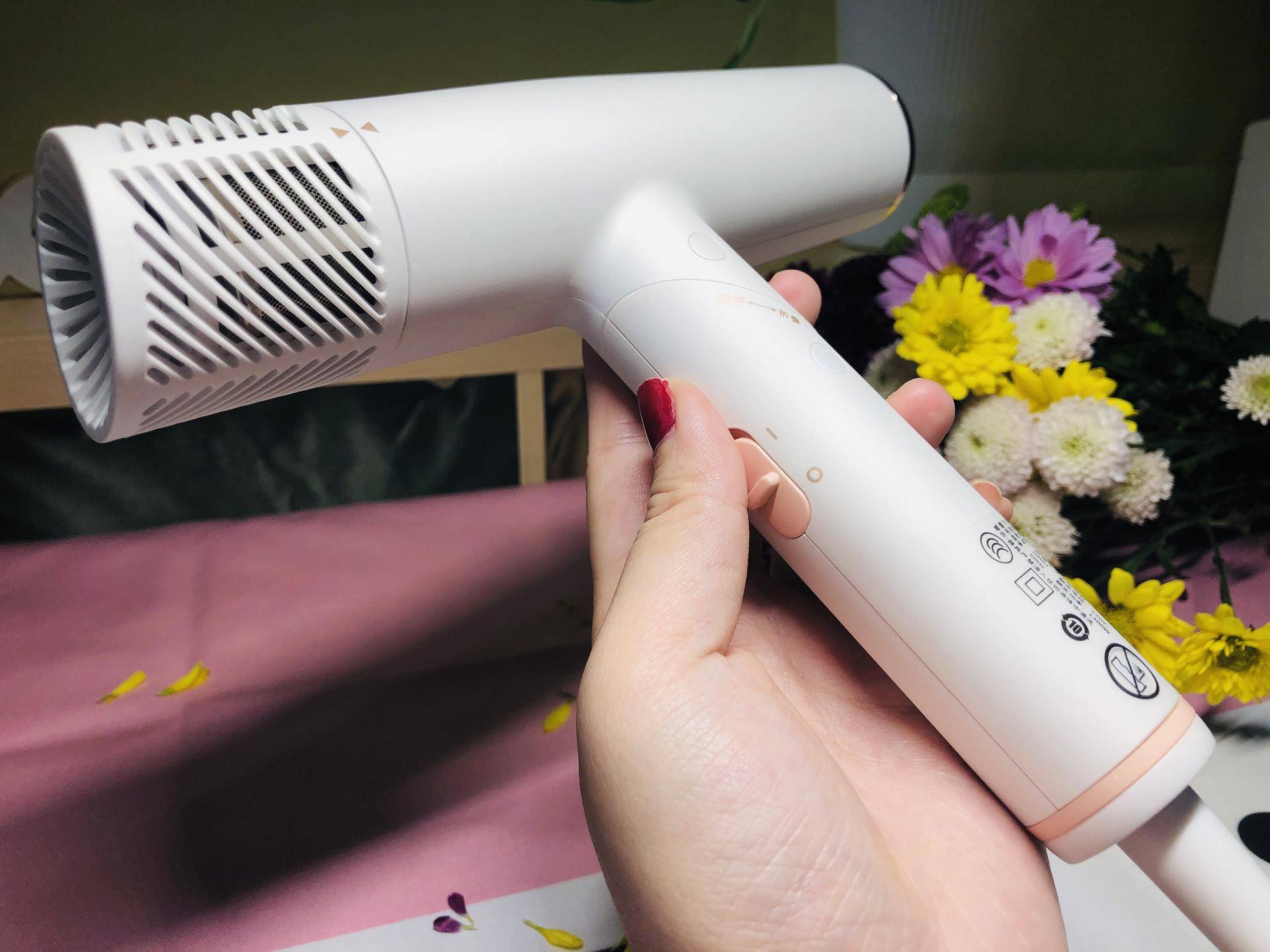 大宇高速吹风机对比徕芬吹风机,大宇吹风机测评