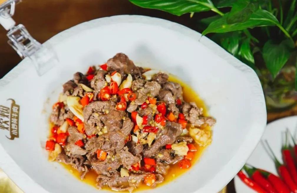 走进联合国的剁椒鱼头是什么鱼,走进联合国的小炒黄牛肉