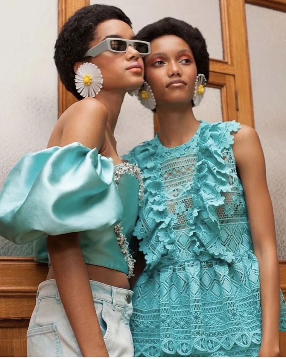 女士怎么挑选适合自己的墨镜,怎么选墨镜框适合脸型