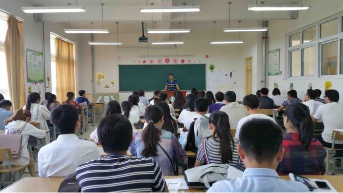 自考本科有什么优势和缺点,什么是自考本科有哪些优缺点