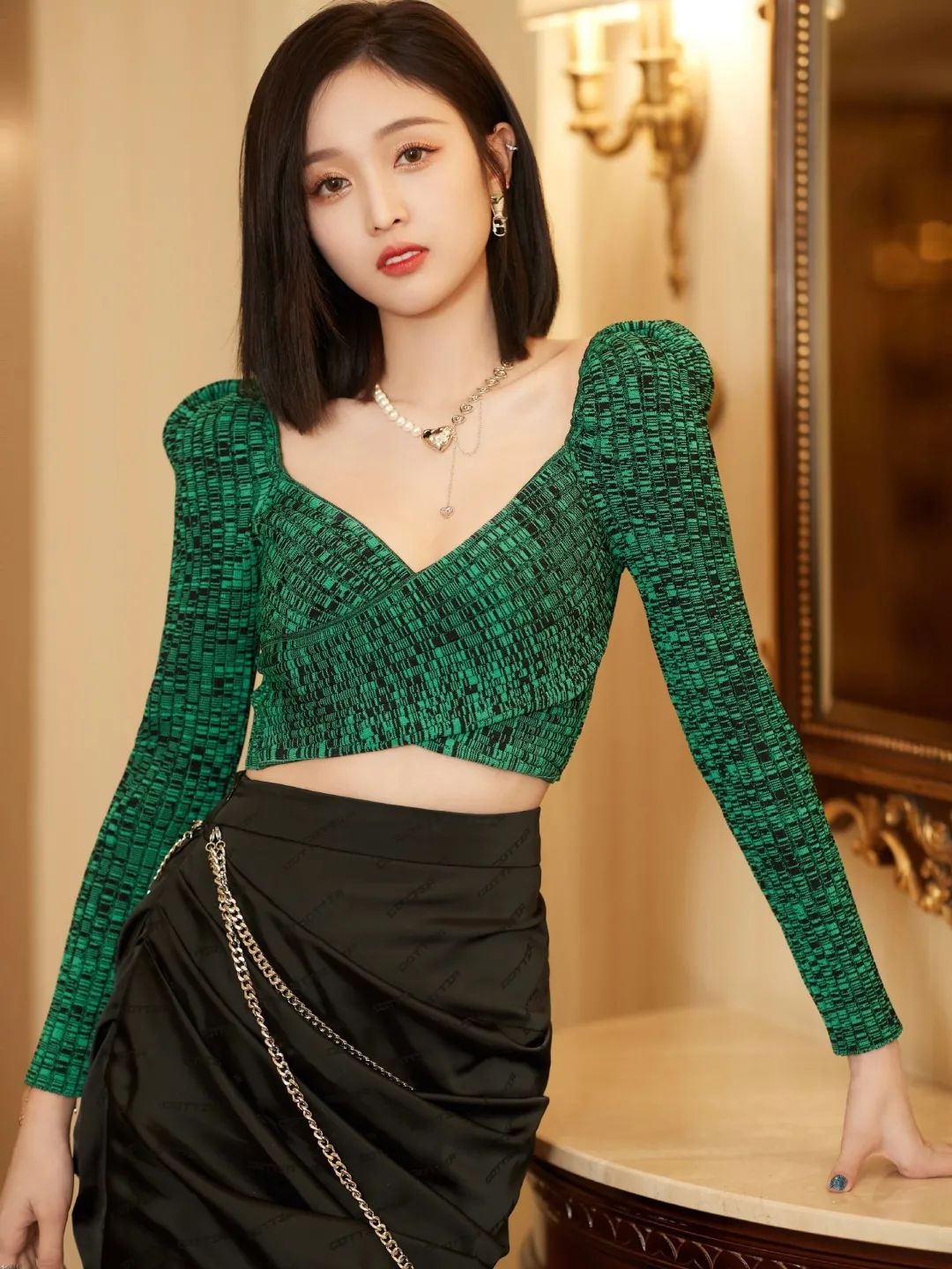 火箭少女吴宣仪穿衣搭配,吴宣仪穿衣风格有多土