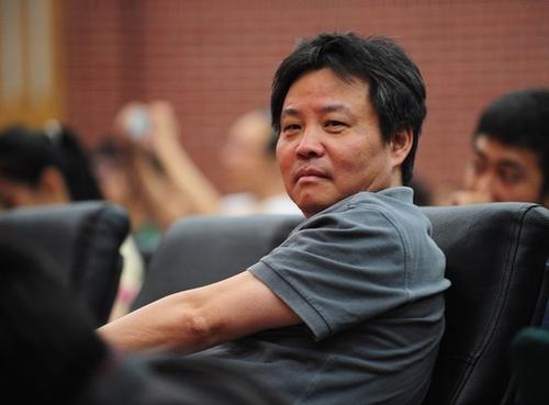 浅谈余华的黑色幽默,《第七天》余华书评