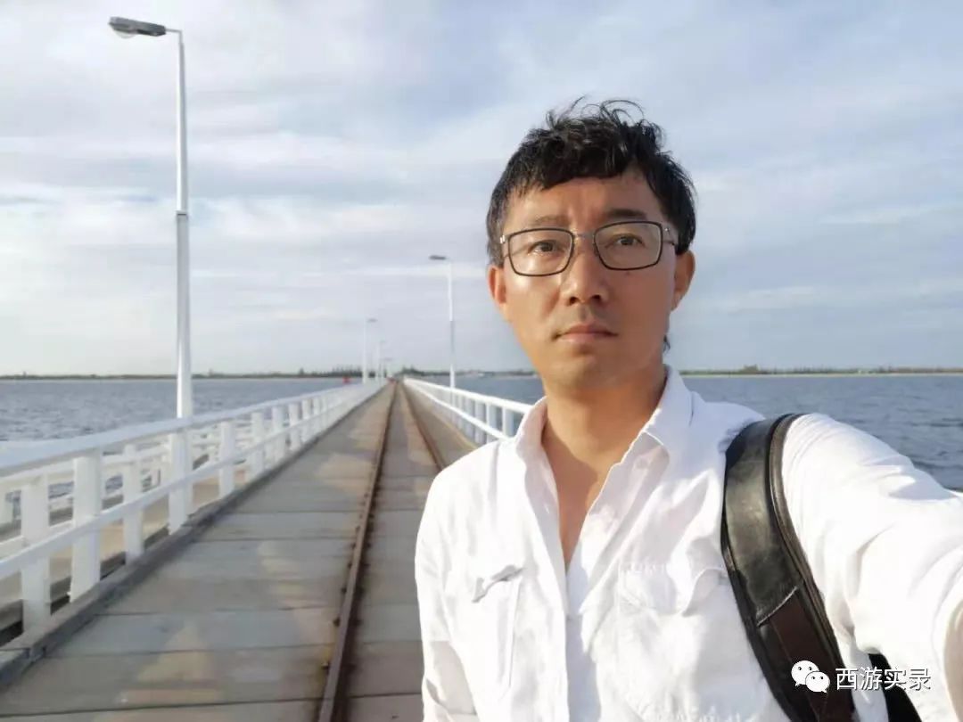 涓浗浜哄湪婢虫床鑷┚,涓浗灏忎紮鍘绘境澶у埄浜氳嚜椹炬父