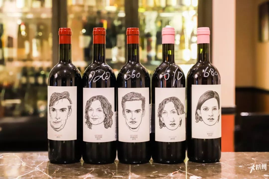 自从走进杭州这家酒吧，我就彻底入了新生代网红“自然酒”的坑