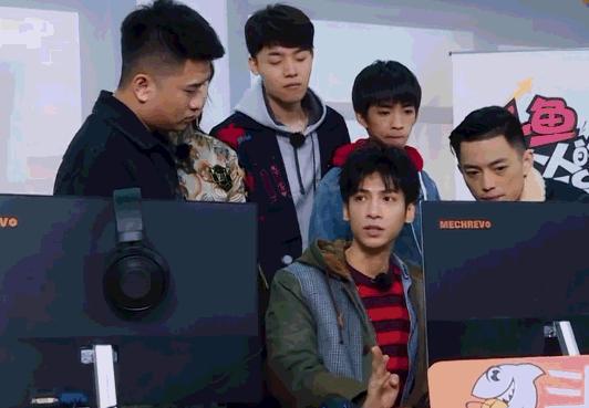 有人问罗云熙保持年轻的秘诀,少年气息如何培养