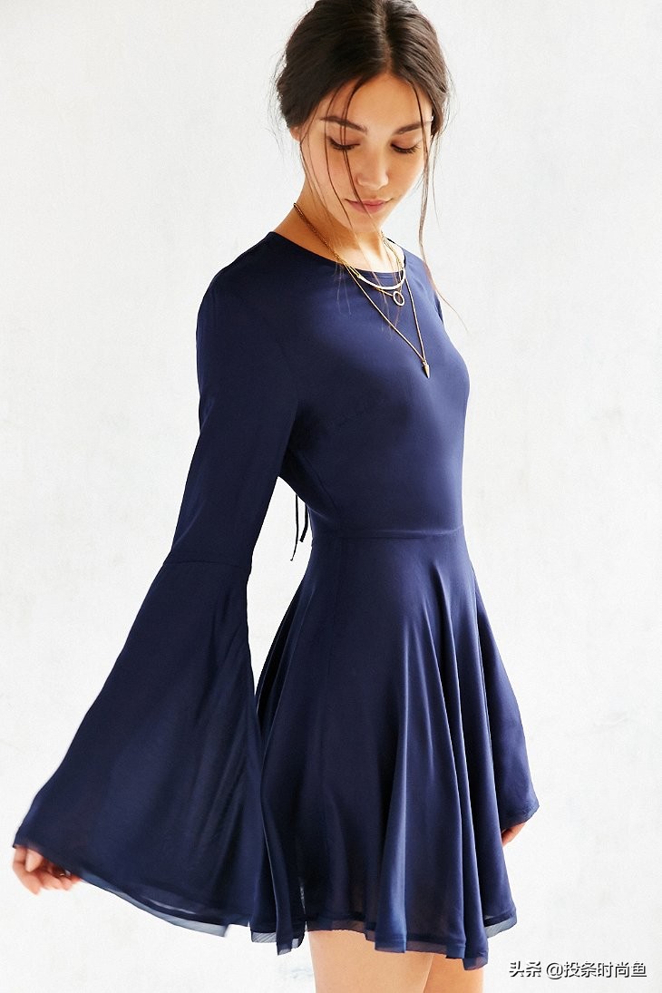 各种各样款式的连衣裙,各种风格的连衣裙