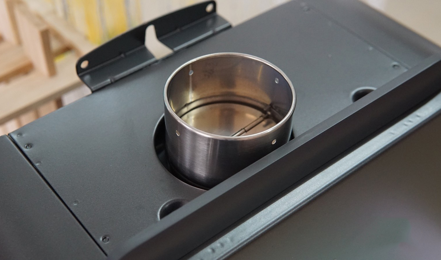 电热水器更好还是天然气热水器好,电热水器好还是燃气热水器实用