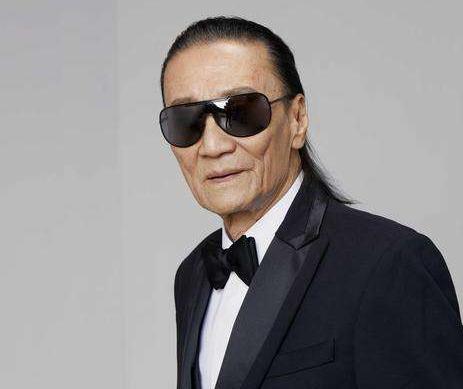 谢贤从年轻到老的视频,谢贤一年赚一栋楼