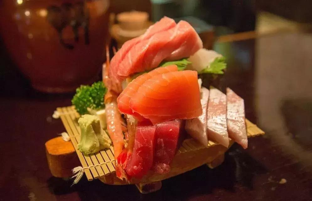 岛国万物皆可生吃理论：在日本生着吃的东西，超乎你的想象！