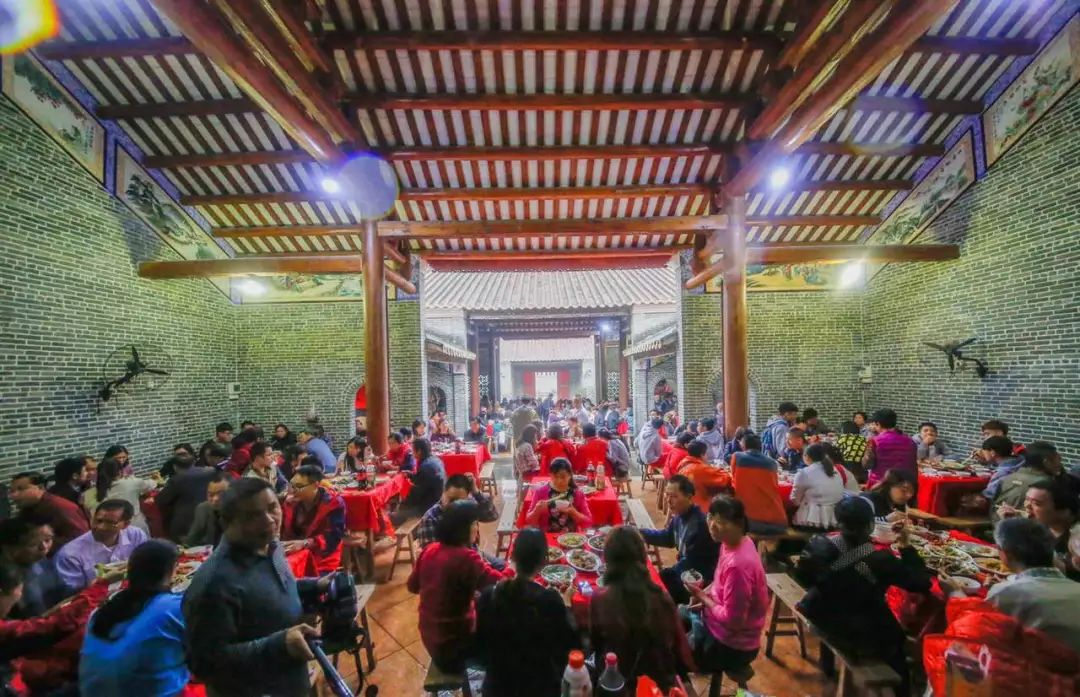 不变的是味道改变的是距离,不变的是茶颜悦色的味道