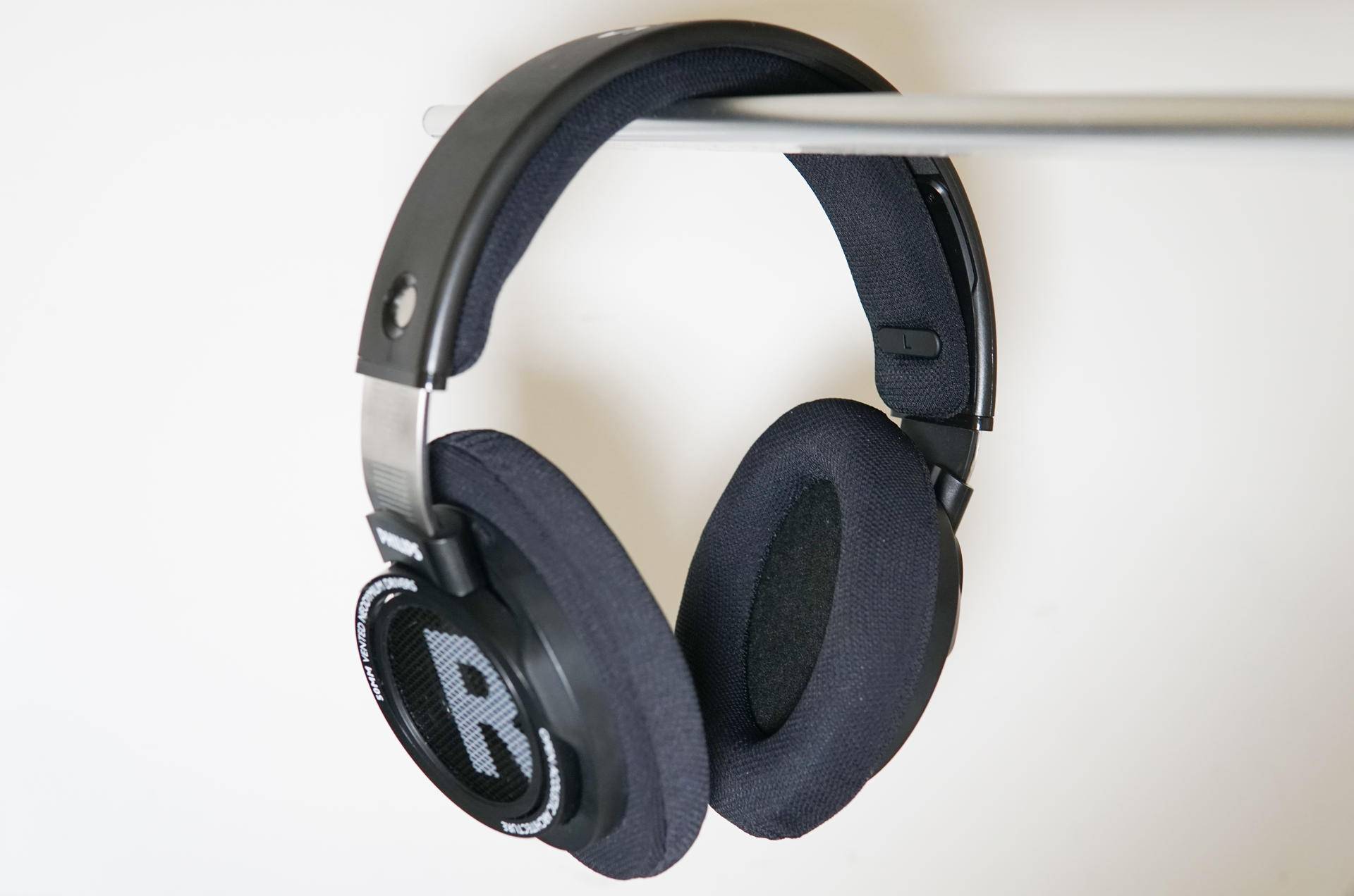 飞利浦耳机shp9500,飞利浦shp9500耳机上有麦克风吗