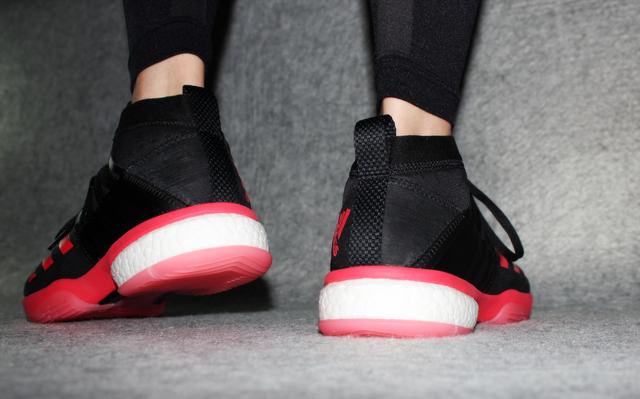 阿迪达斯WuchtboostP8.1球鞋测评