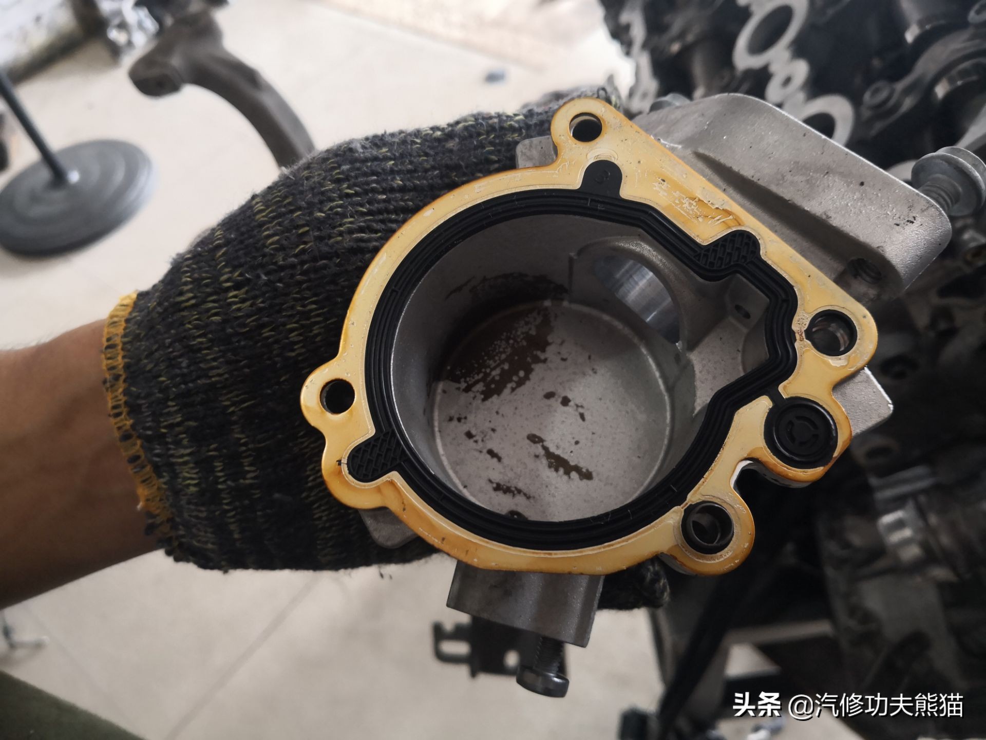 奥迪a8l烧机油严重有什么征兆,奥迪a8l烧机油现象普遍吗