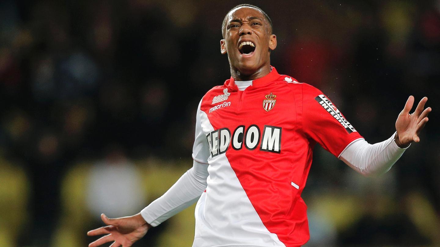 坎波斯曼联足球,热刺曼联坎波斯