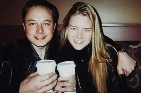 马斯克从小父母离异,特斯拉之父马斯克的童年