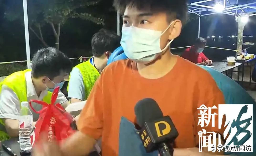 刚刚！市六院徐汇院区解封！仍有医疗机构闭环管理中…坊记直击最新中风险小区↗