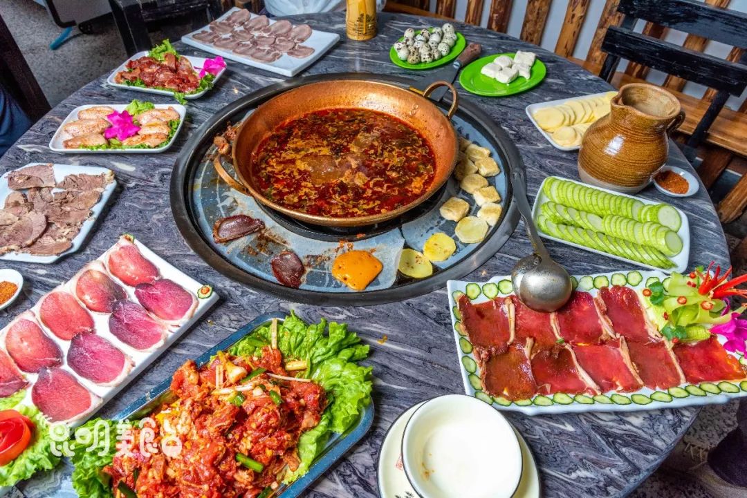 昆明最好吃的酸菜牛肉,昆明关上老坛秘制酸菜牛肉