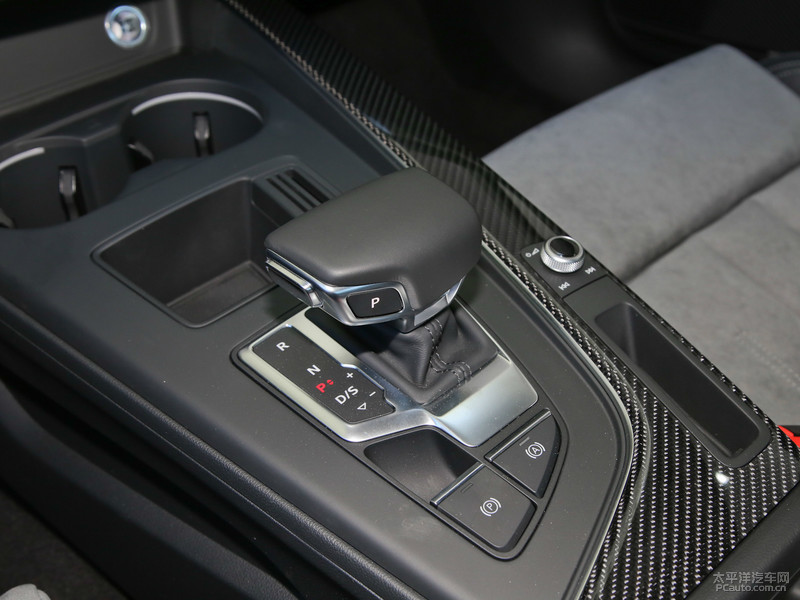 奥迪新a4l2023款,奥迪a3和小鹏p7哪个好