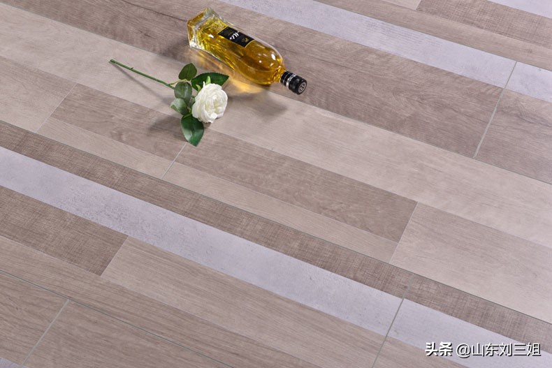 强化木地板被水泡了起鼓如何修复,木地板起翘补救方法视频