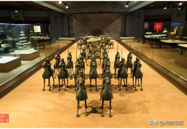 钟芳蓉以676分选择北大考古引热议,考古都有什么专业