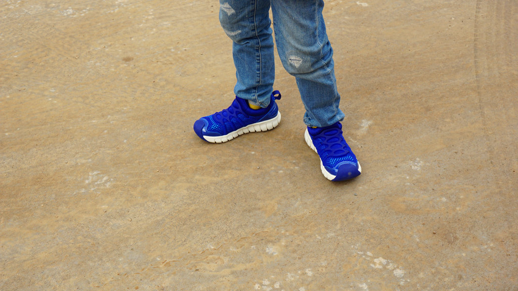 孩子运动鞋十大排名,云弹减震运动鞋2代