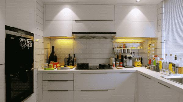 杭州小伙住上亿豪宅,男子花500万买豪宅却住不了