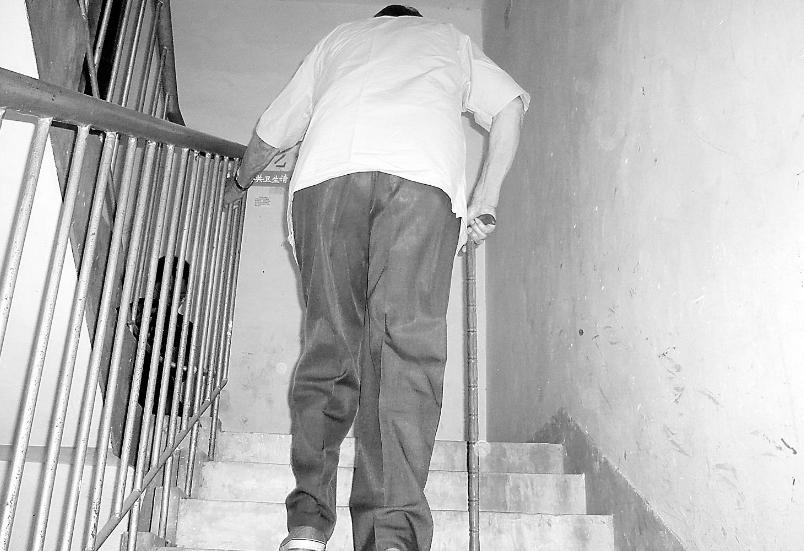 楼房遇到骚扰如何维权,六楼住户嫌爬楼梯太累