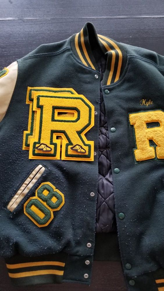 这件迈克尔杰克逊都爱穿的夹克，竟是男士春日的最佳选择？