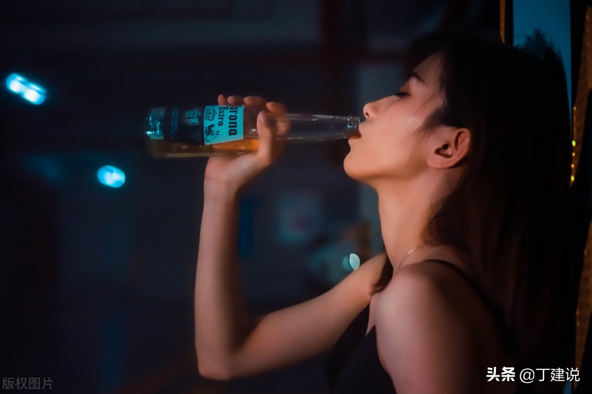 追了自己两年的男孩突然就放弃了,一个男生追我两年后来没联系了