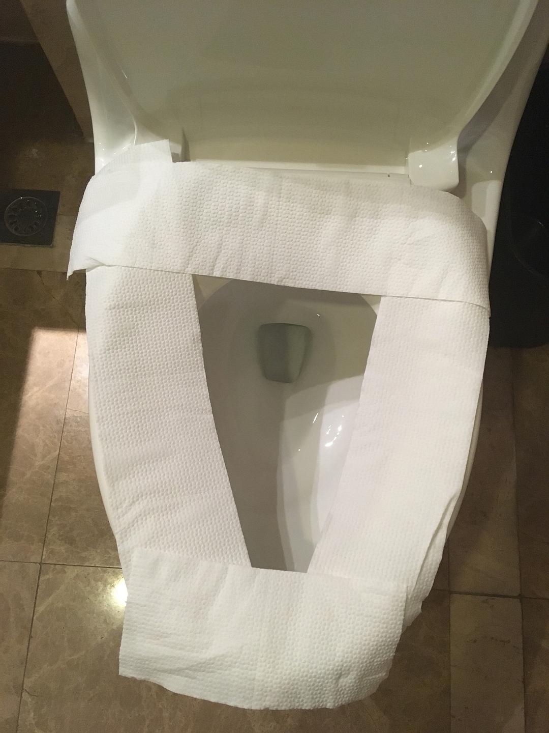 外出内急用公厕，想要保证卫生？4个如厕妙招送给你