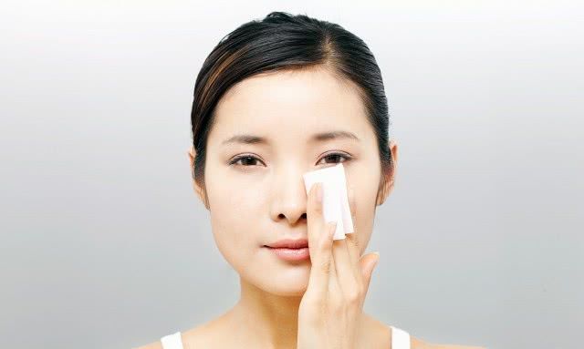 白醋加盐和水祛痘有效果吗,白醋洗脸祛痘的正确方法