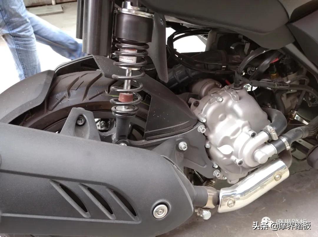 阿普利亚sr250动力差,阿普利亚SR250GT测评