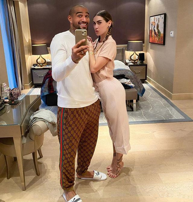 足坛球星太太人气金字塔排名:梅西、C罗女友遗憾2档,1档是天后