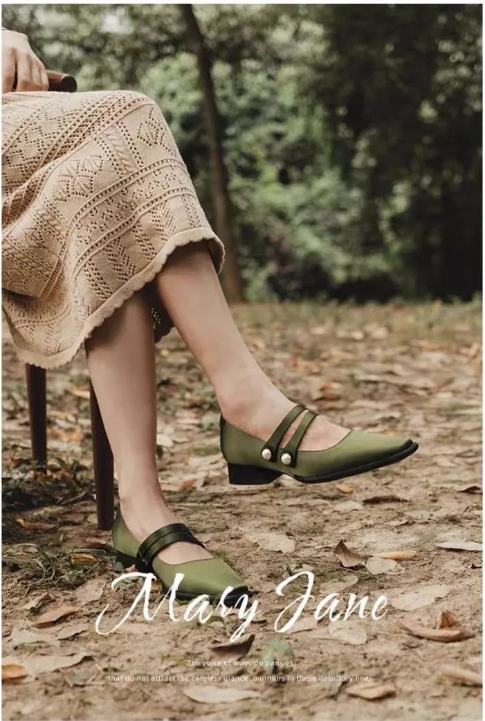 春夏值得入手的10款鞋子,秋天最时髦好穿的鞋这4双必买